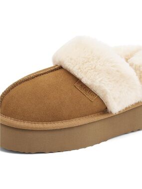 Shearling-Lined Slide Slipper in Tan (Brand: Ugg-style)